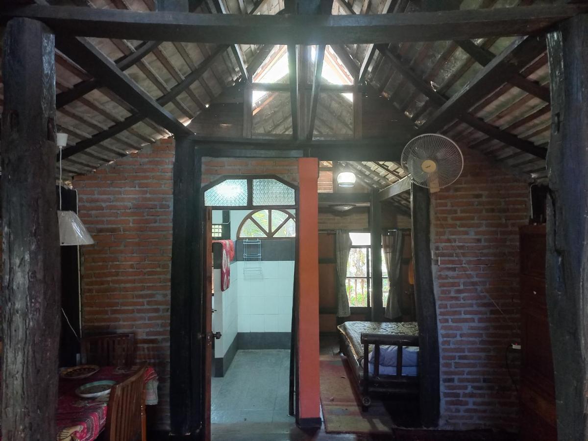 Teak House Chiang Mai Hotel Exterior foto