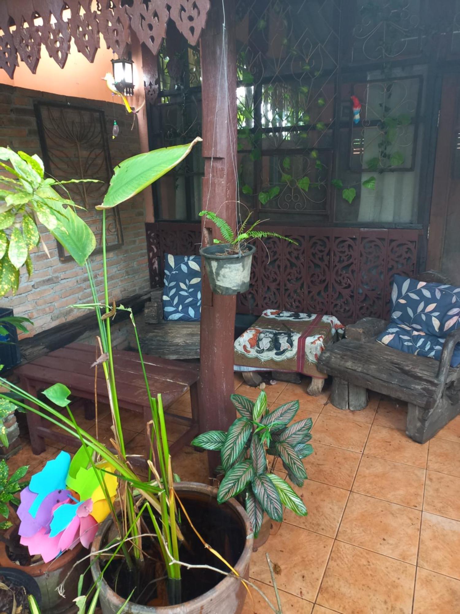 Teak House Chiang Mai Hotel Exterior foto