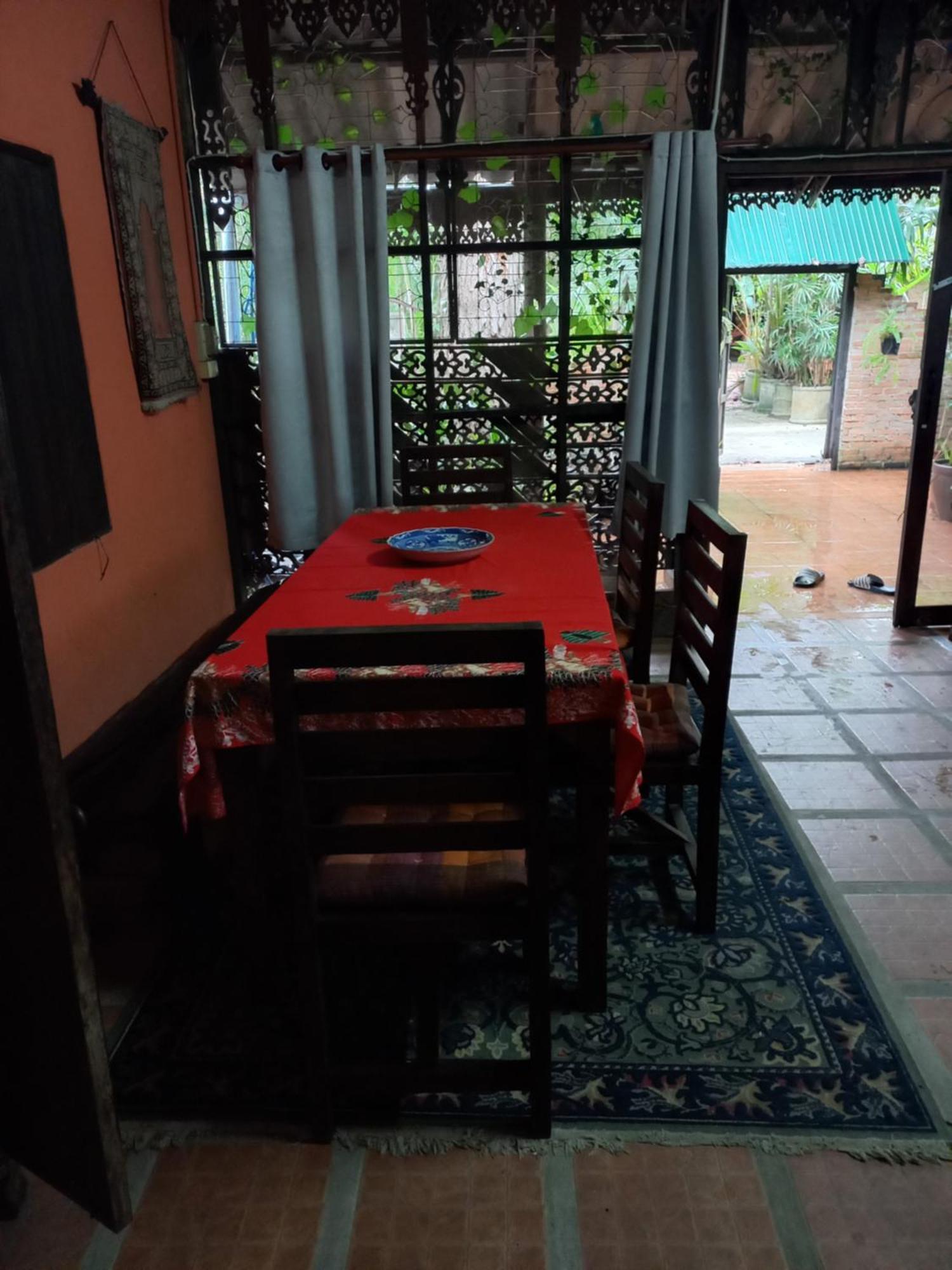Teak House Chiang Mai Hotel Exterior foto