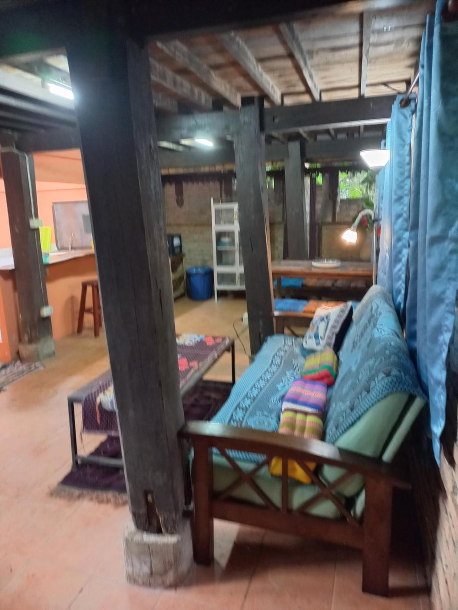 Teak House Chiang Mai Hotel Exterior foto